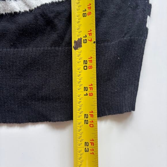 Hello Kitty Sz S Lightweight Graphic Print Sweater Striped Back Cuffed Sleeves - Picture 9 of 12